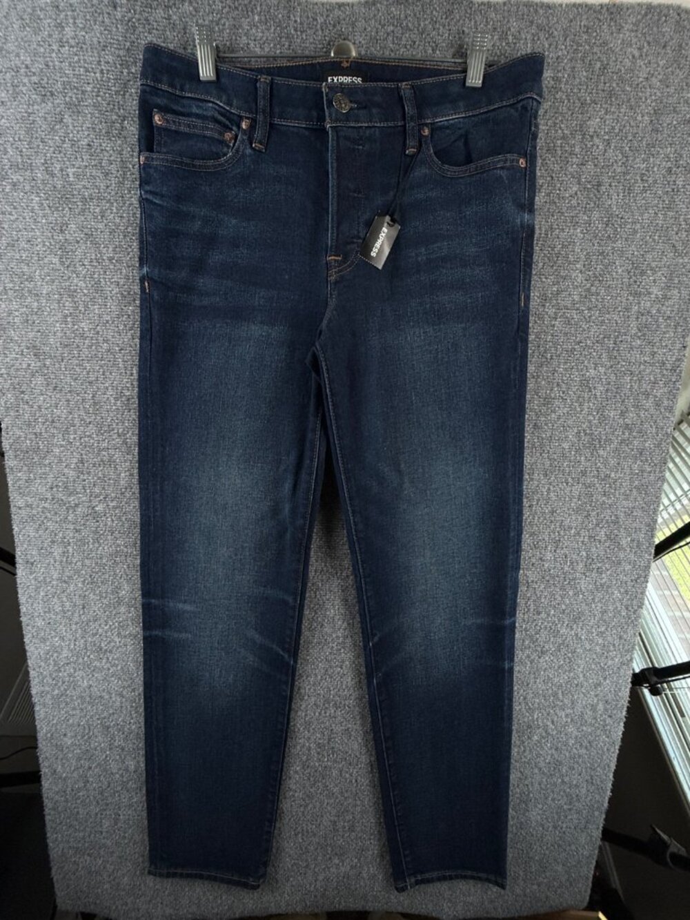 NWT Express 32x34 Blue Denim Jeans Cotton Rayon Blend Men Comfort Slim Straight